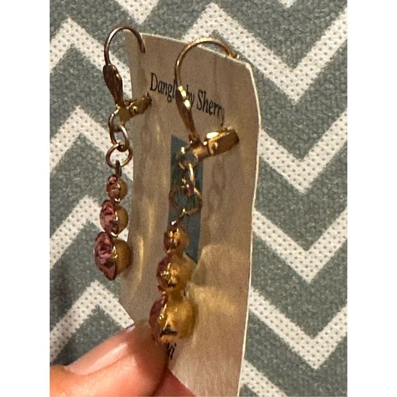 243. Austrian Rose Crystal Gold Plated Earrings NWT - Picture 4 of 6